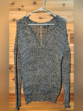 Marled Knit V-Neck Sweater - Size S - Black & White Color